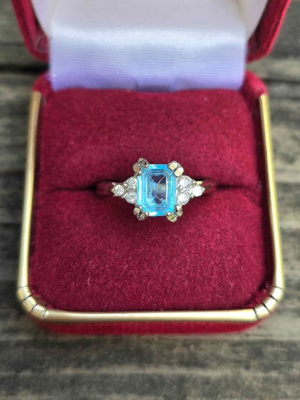 Silver Tone 14K Electroplated Faux Diamond Aquamarine Emerald Cut Ring Size 6.5